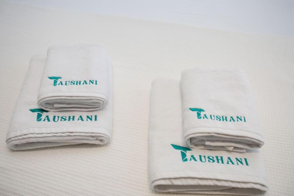 Taushani Apartment, *