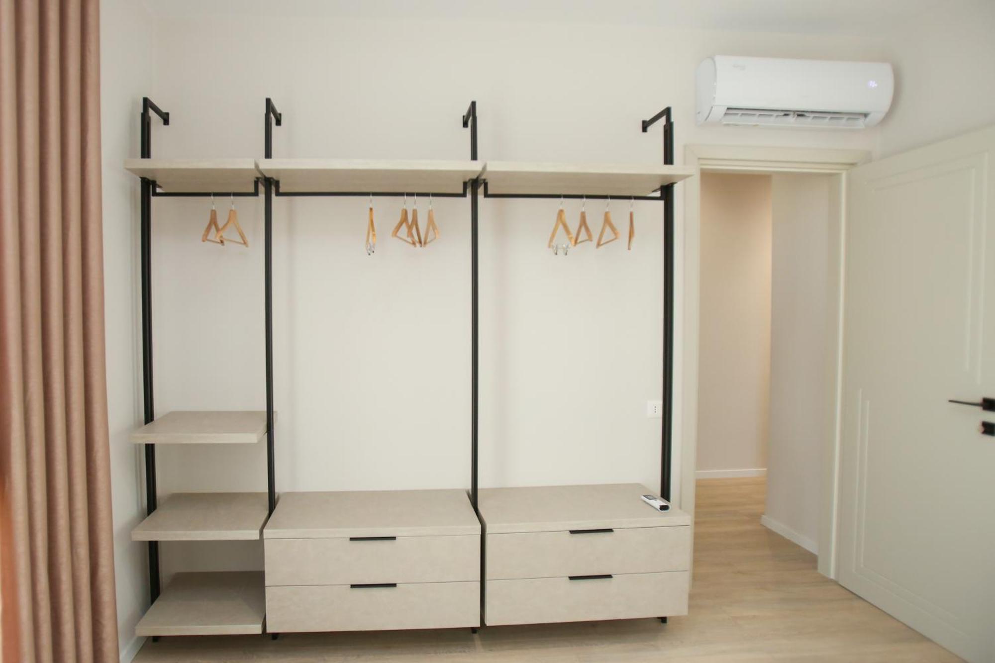 Taushani Apartment, Влёра