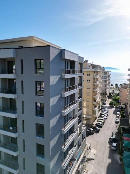 Taushani Apartment, Апартаменты